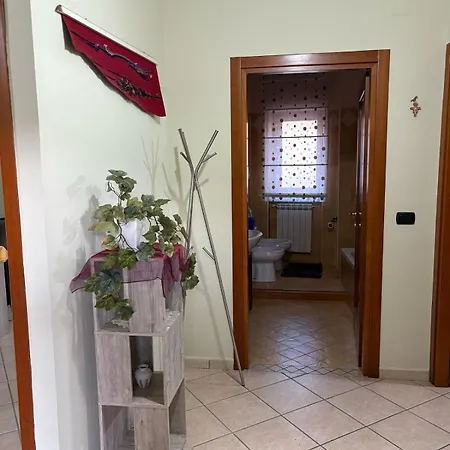 Del Corso, Caserta Apartament