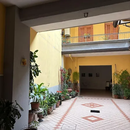 Del Corso, Caserta Apartament